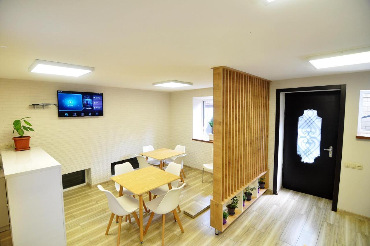 Light Hotel ティビリシ エクステリア 写真
