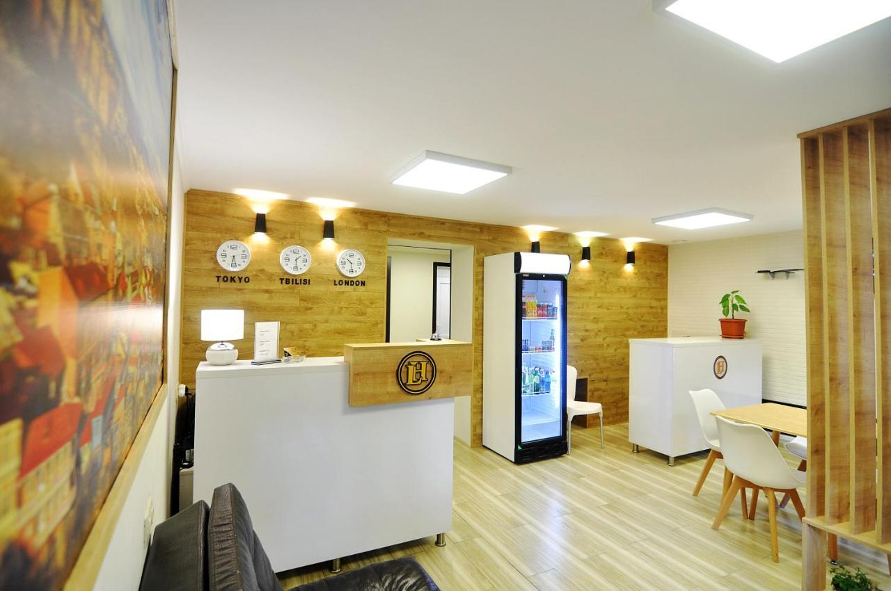Light Hotel ティビリシ エクステリア 写真